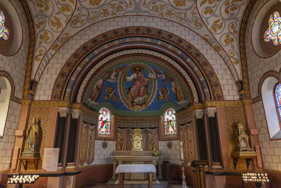 Francia - Alsacia 227 - Eguisheim - capilla de Saint-León IX.jpg